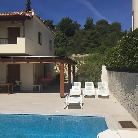 Harmony, Villa Porto Heli